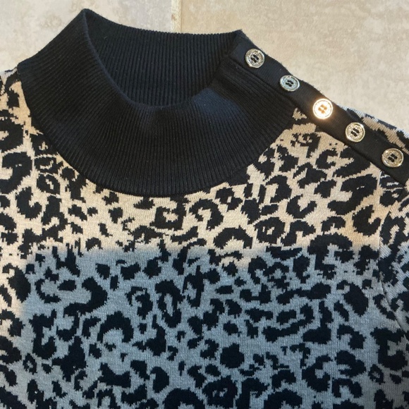 Calvin Klein Sweater Women S Leopard Print Preppy Pullover Classic Designer Glam - Picture 2 of 10